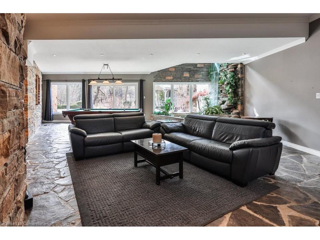 









1292


Contour

Drive,
Mississauga,




ON
L5H 1B2

