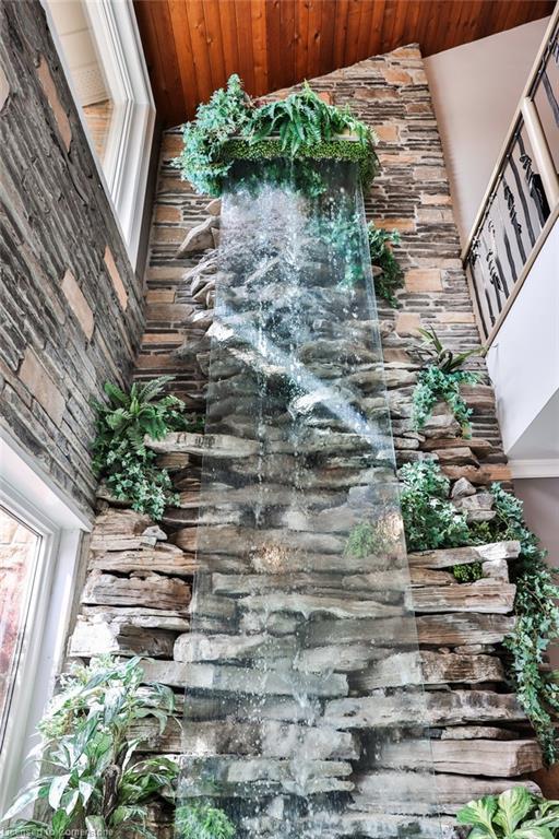 









1292


Contour

Drive,
Mississauga,




ON
L5H 1B2

