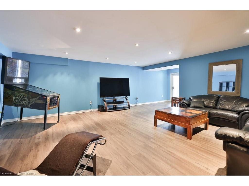 









1292


Contour

Drive,
Mississauga,




ON
L5H 1B2

