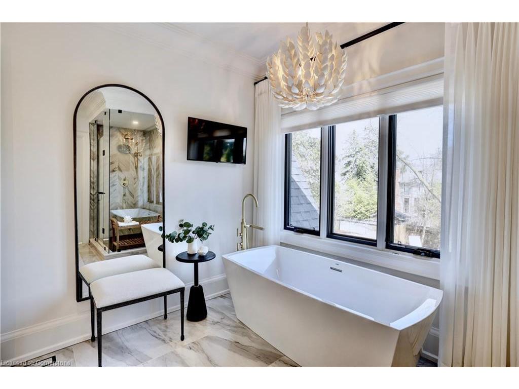 









179


Douglas

Avenue,
Oakville,




ON
L6J 3R9

