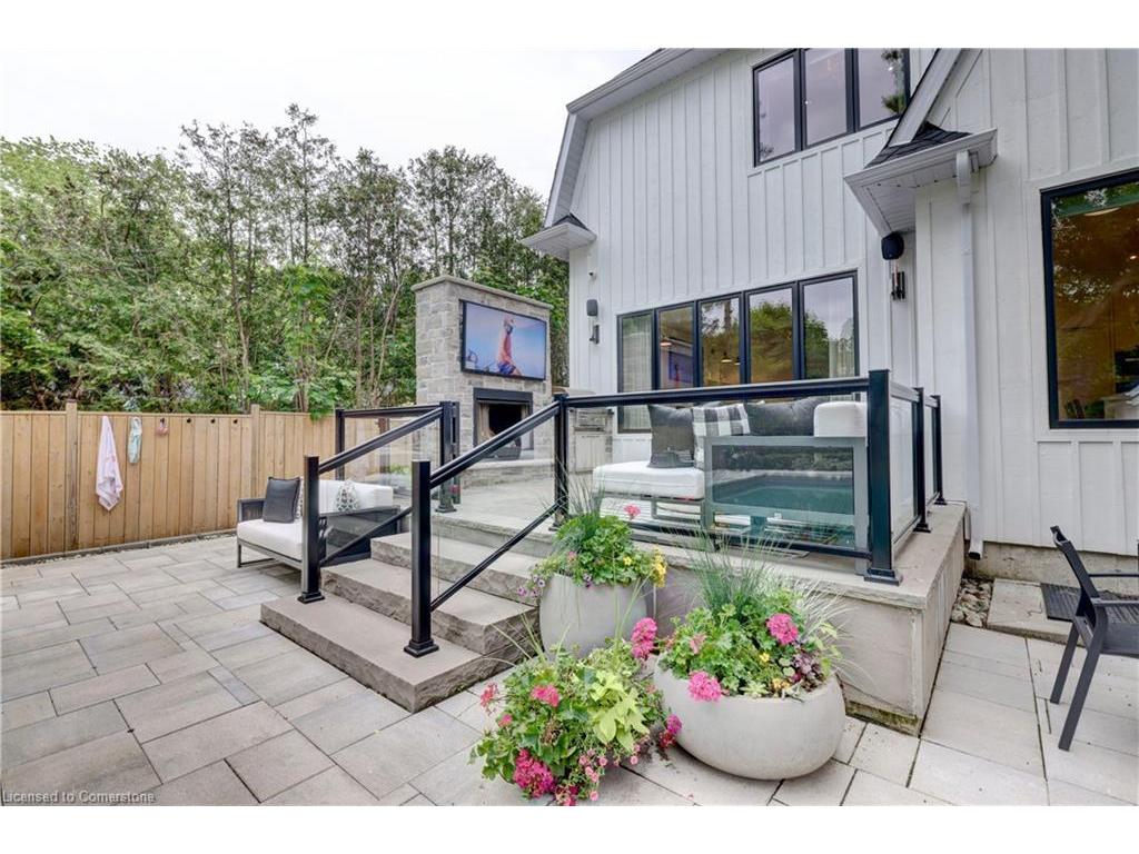 









179


Douglas

Avenue,
Oakville,




ON
L6J 3R9


