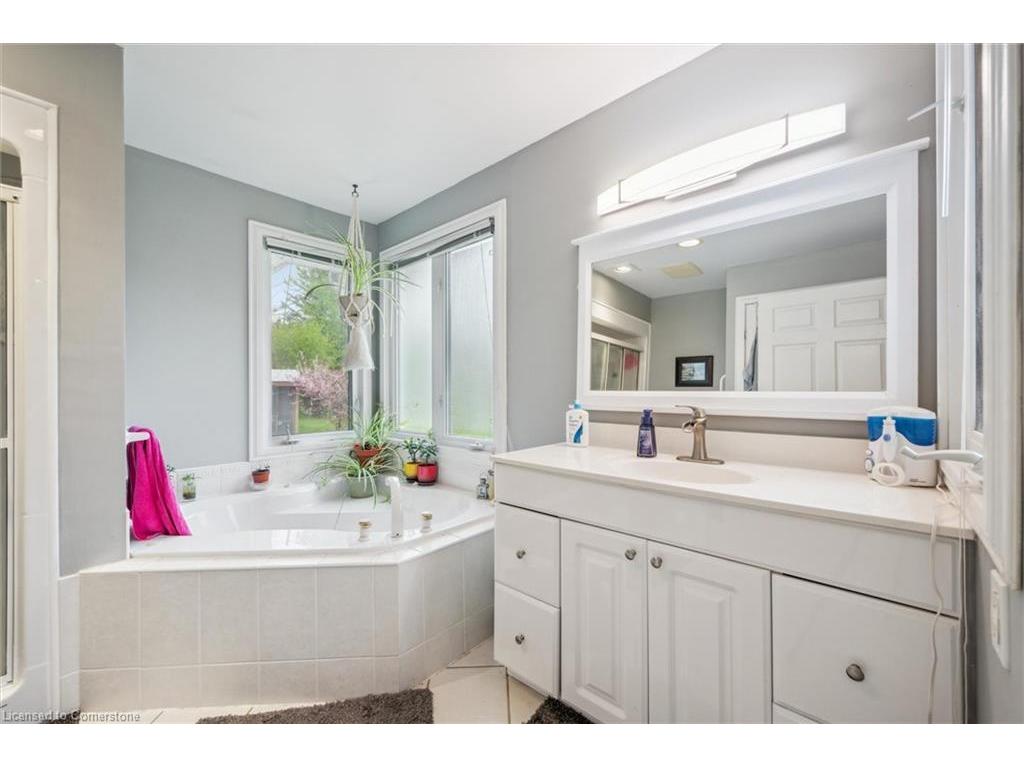 









5814


Second

Line East,
Guelph/Eramosa,




ON
N0B 1B0

