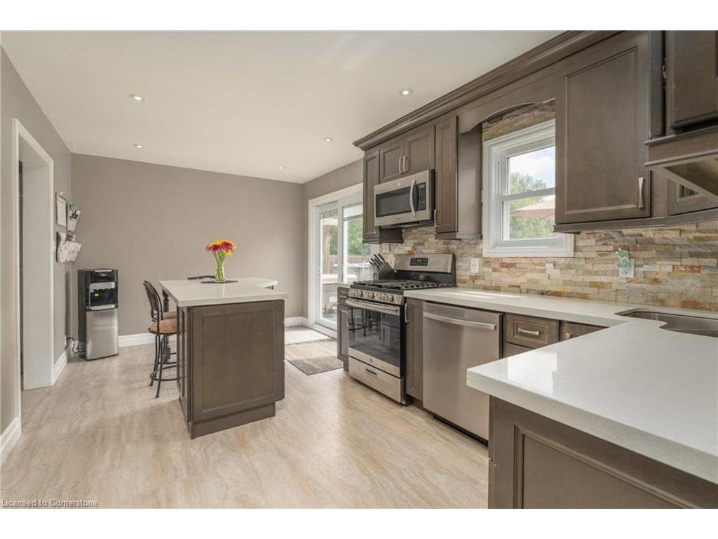 









904


Robinson

Road,
Dunnville,




ON
N1A 2W1

