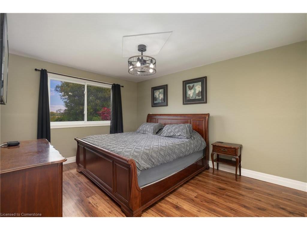 









904


Robinson

Road,
Dunnville,




ON
N1A 2W1

