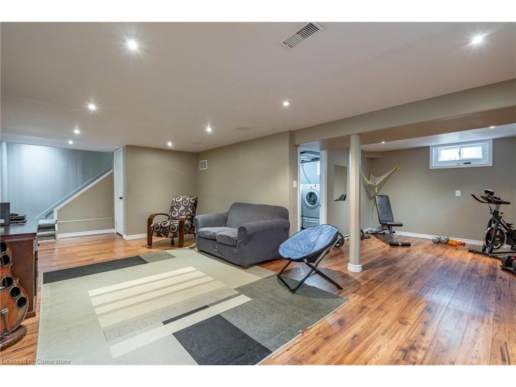 









904


Robinson

Road,
Dunnville,




ON
N1A 2W1

