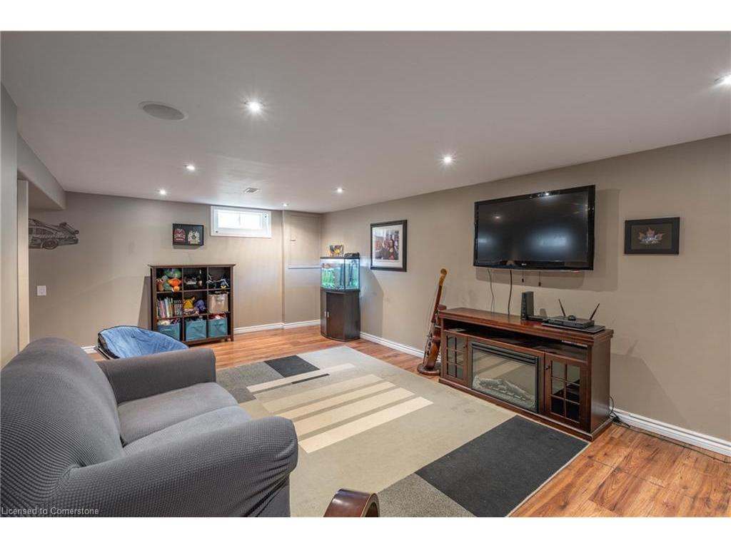 









904


Robinson

Road,
Dunnville,




ON
N1A 2W1

