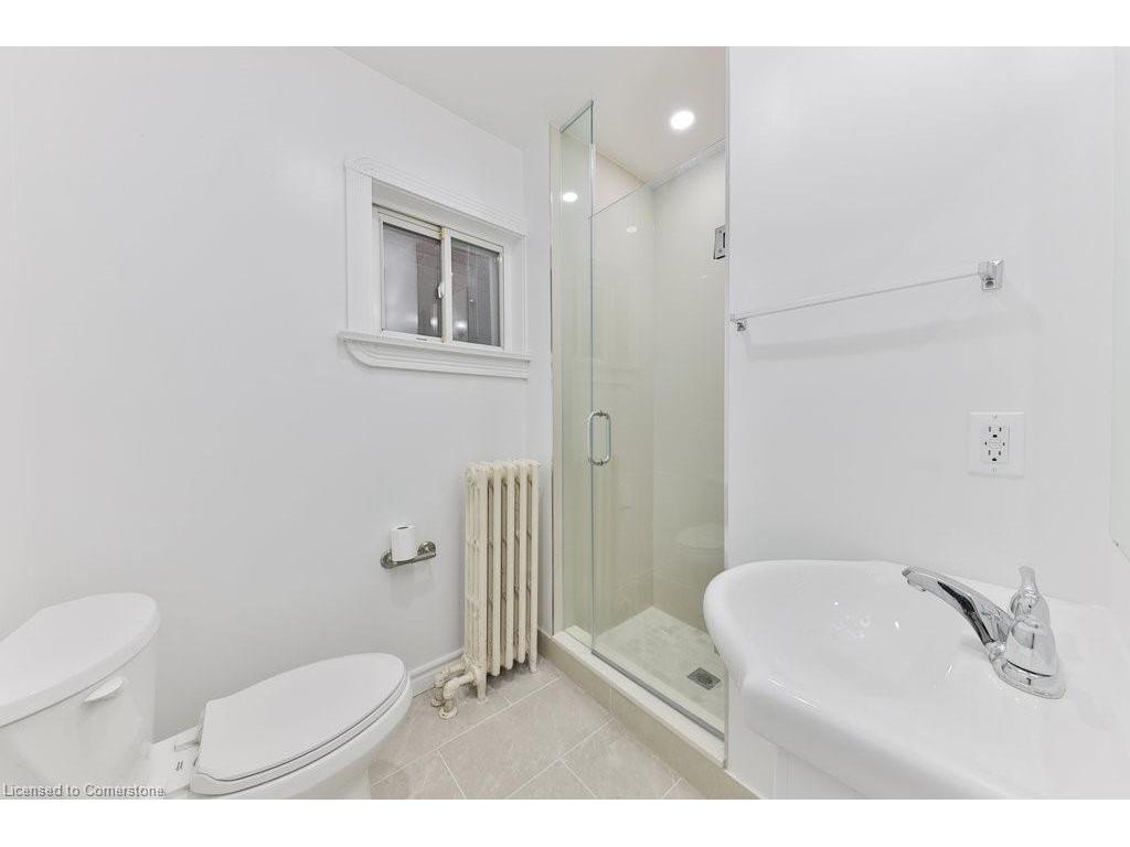 









409


Mortimer

Avenue,
Toronto,




ON
M4J 2E8

