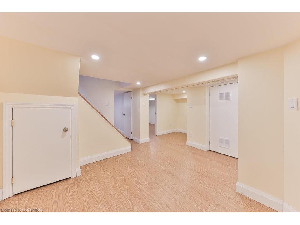 









409


Mortimer

Avenue,
Toronto,




ON
M4J 2E8

