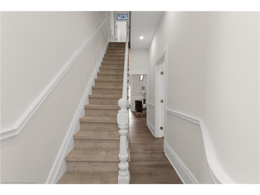 









16


Murray

Street East,
Hamilton,




ON
L8L 3E7

