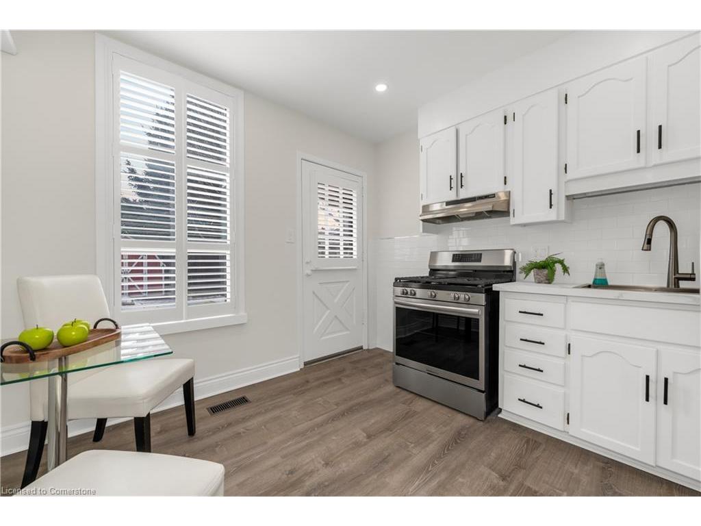 









16


Murray

Street East,
Hamilton,




ON
L8L 3E7

