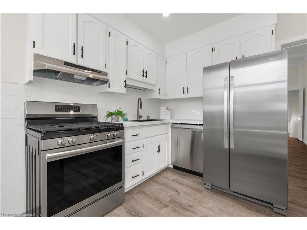 









16


Murray

Street East,
Hamilton,




ON
L8L 3E7

