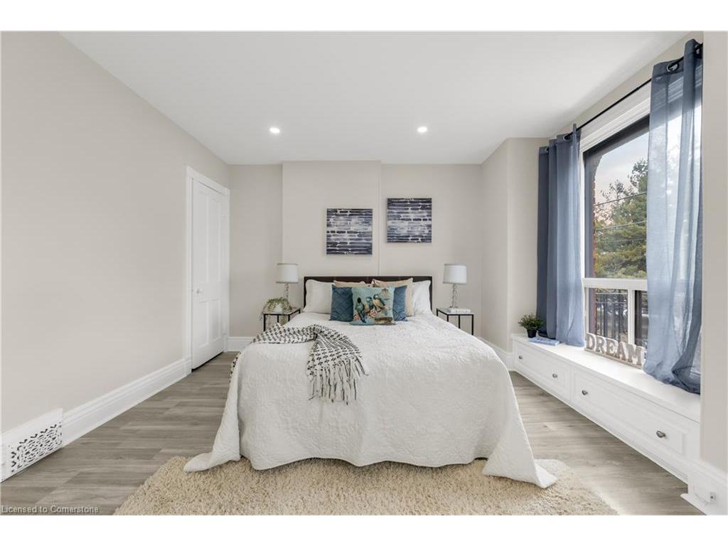 









16


Murray

Street East,
Hamilton,




ON
L8L 3E7

