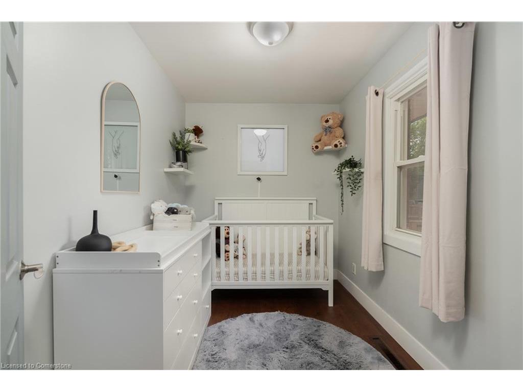 









787


Knox

Avenue,
Hamilton,




ON
L8H 6K9

