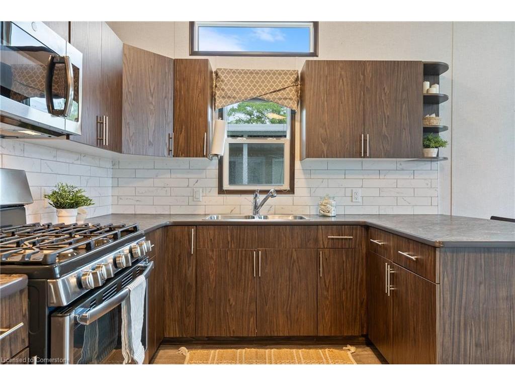 









490


Empire

Road, 213,
Sherkston,




ON
L0S 1R0

