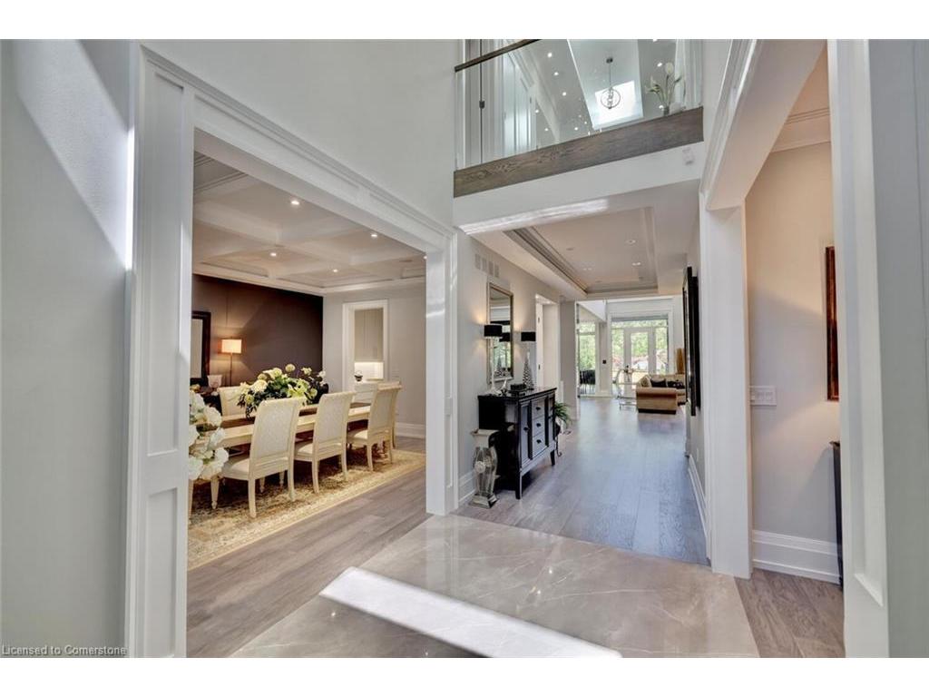









533


Carson

Lane,
Oakville,




ON
L6J 6M3

