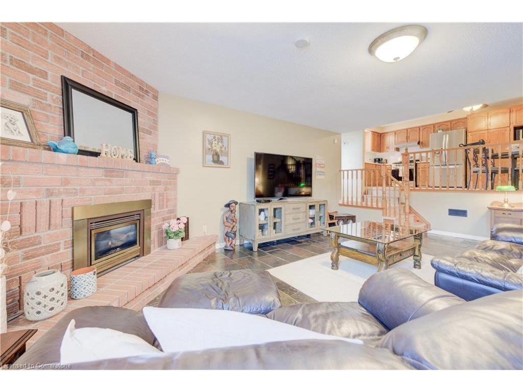 









59


Trieste

Place,
Hamilton,




ON
L9B 2C5

