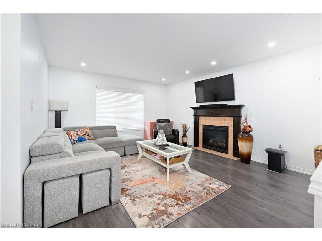 









22


Bates

Avenue,
Hamilton,




ON
L0R 1P0

