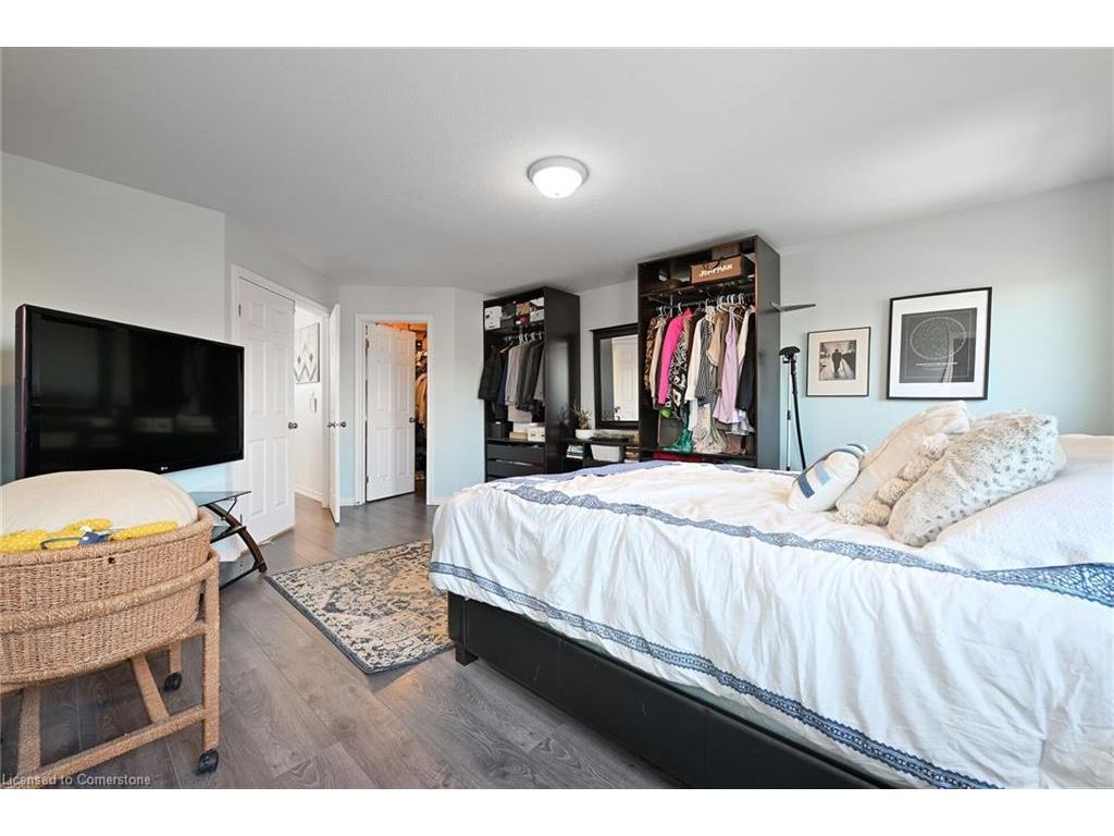 









22


Bates

Avenue,
Hamilton,




ON
L0R 1P0

