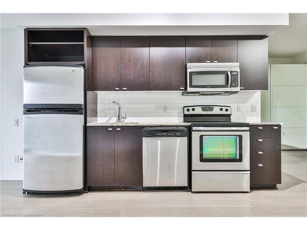 









103


The Queensway

, 1416,
Toronto,




ON
M6S 5B3

