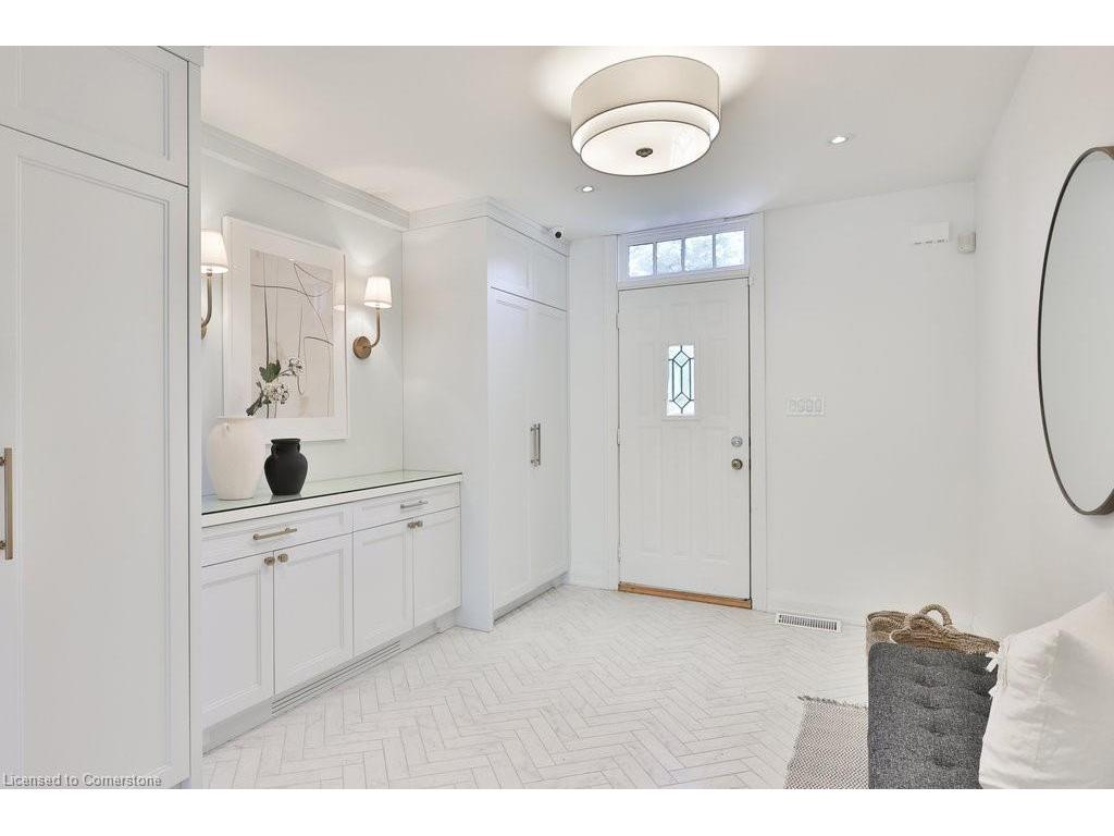 









3661


Greenbower

Court,
Mississauga,




ON
L5L 1P3


