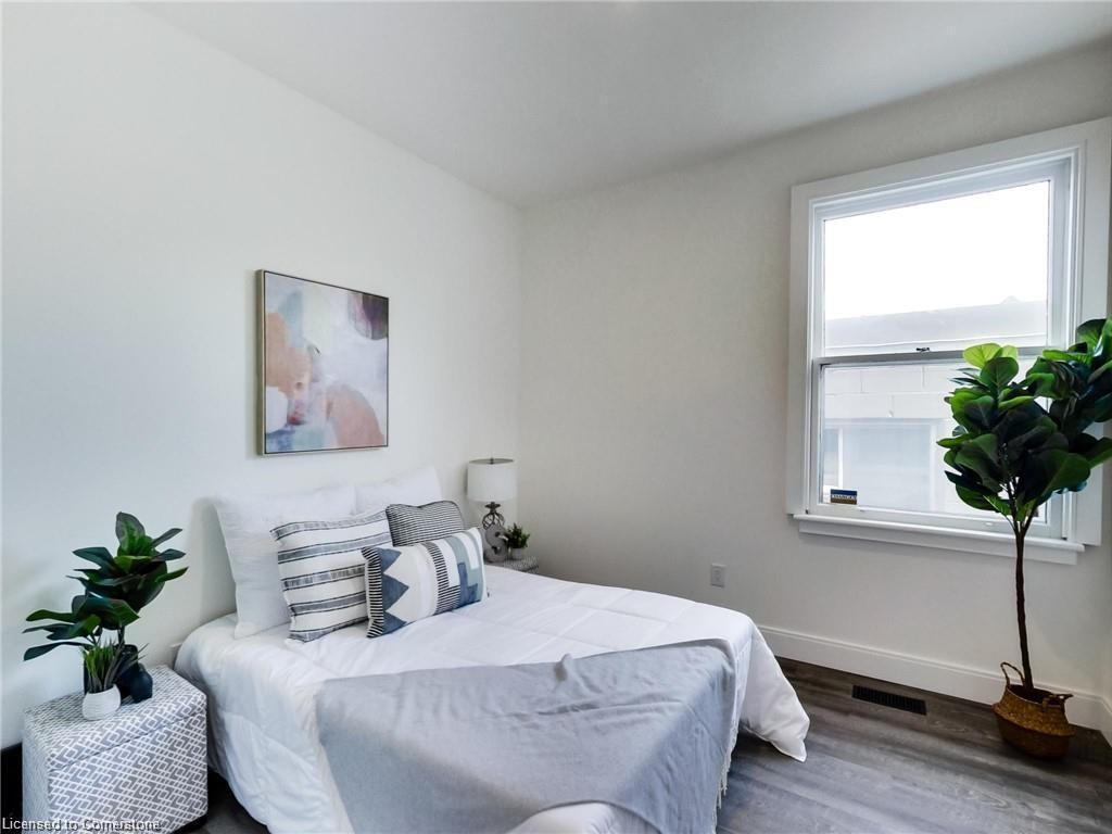 









54


Fairview

Avenue,
Hamilton,




ON
L8L 7B6

