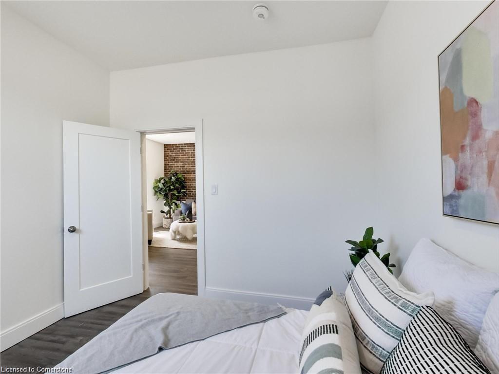 









54


Fairview

Avenue,
Hamilton,




ON
L8L 7B6

