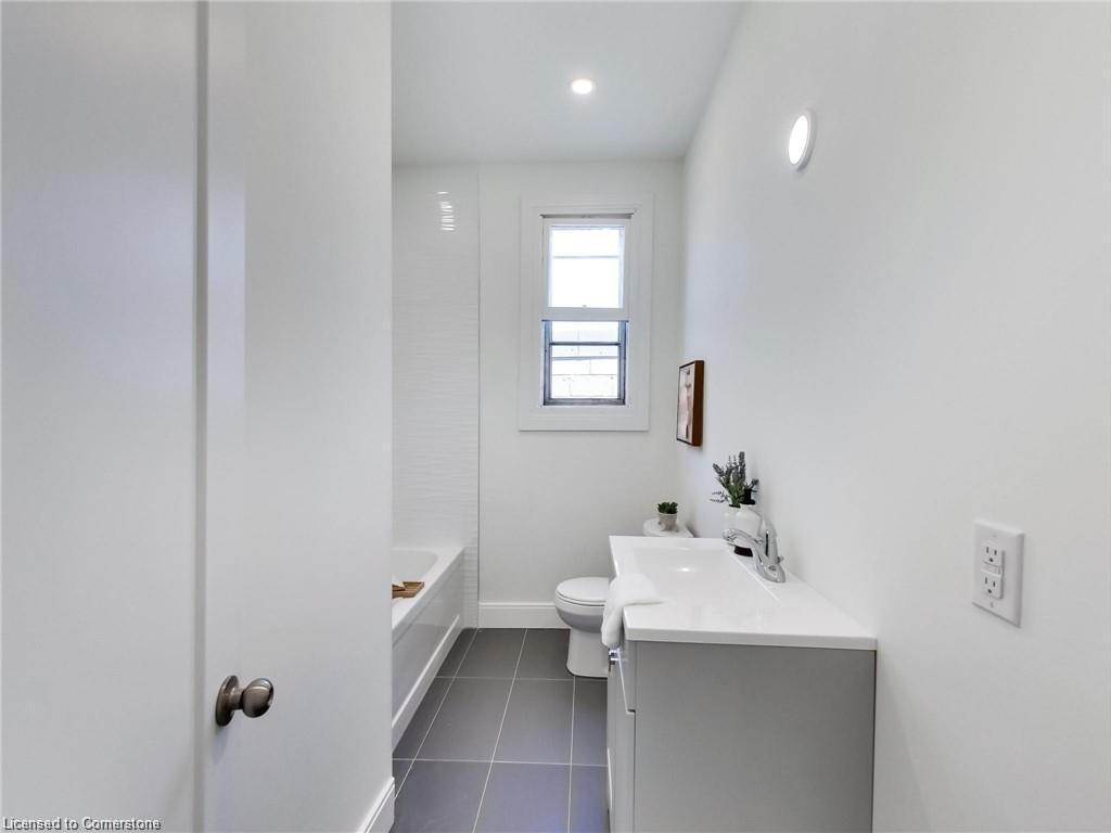









54


Fairview

Avenue,
Hamilton,




ON
L8L 7B6

