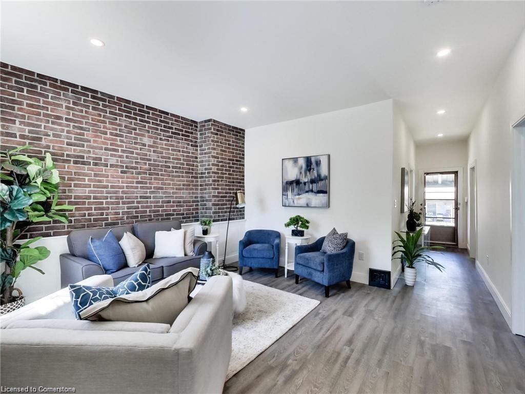 









54


Fairview

Avenue,
Hamilton,




ON
L8L 7B6

