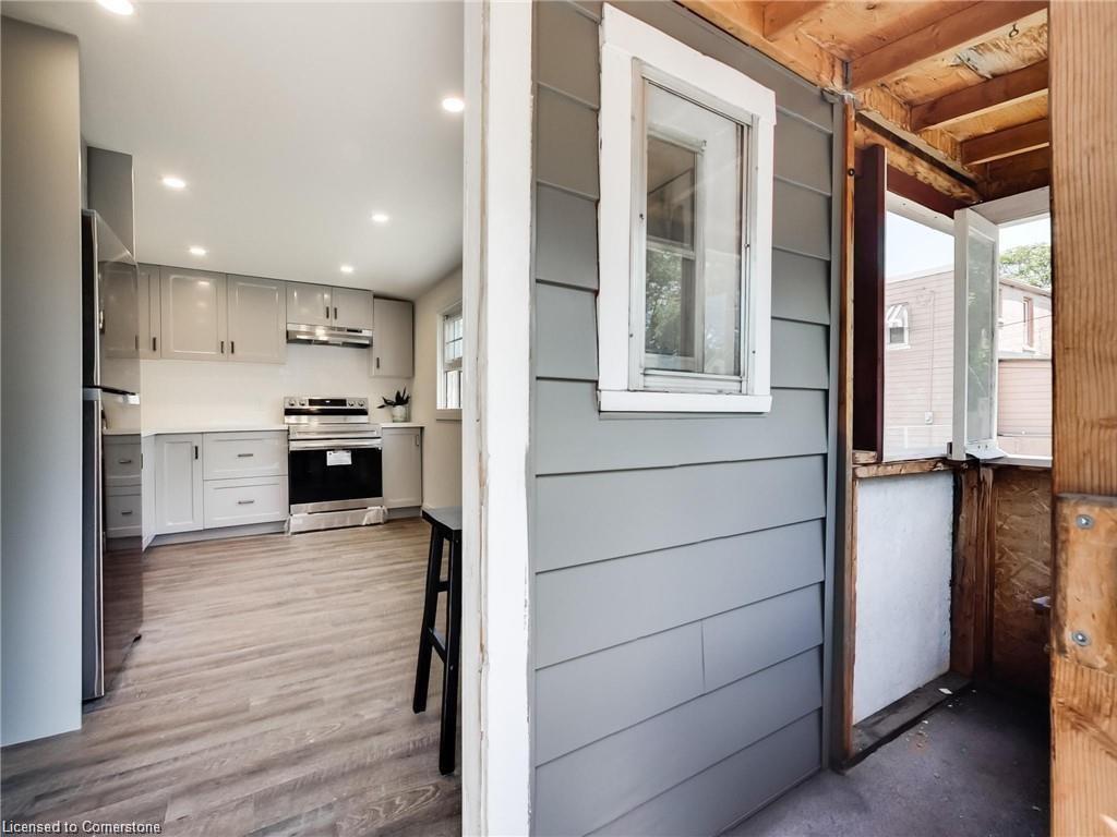 









54


Fairview

Avenue,
Hamilton,




ON
L8L 7B6


