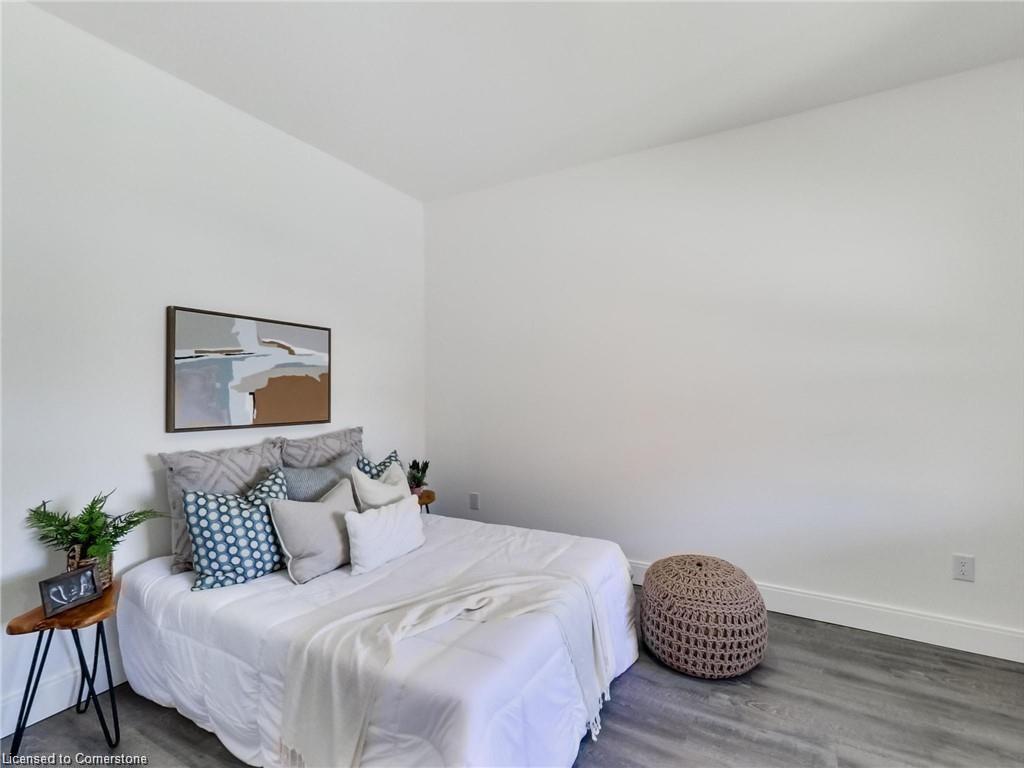 









54


Fairview

Avenue,
Hamilton,




ON
L8L 7B6

