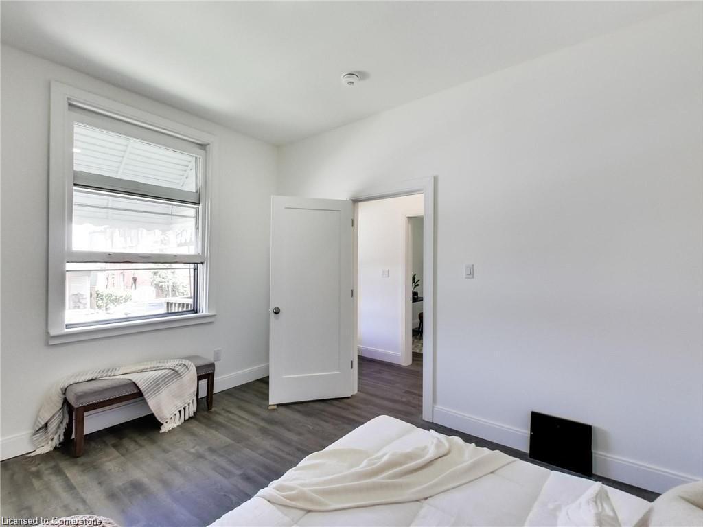 









54


Fairview

Avenue,
Hamilton,




ON
L8L 7B6

