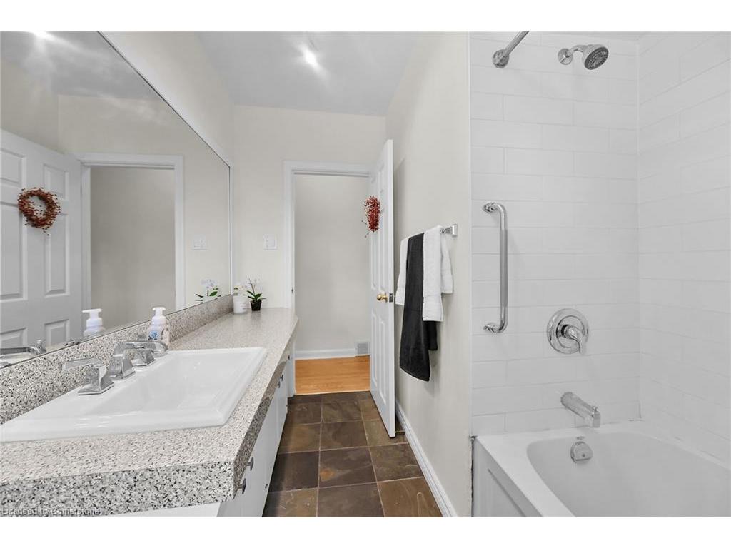 









128


Oneida

Boulevard,
Ancaster,




ON
L9G 3C9

