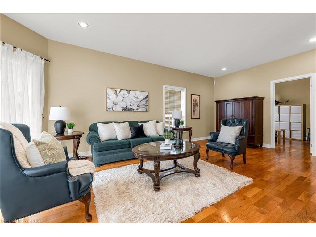 









29


Gaines

Avenue,
Dundas,




ON
L9H 7M4

