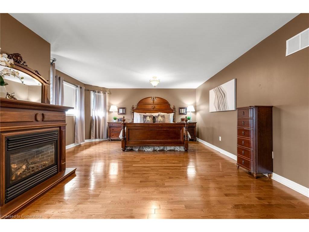 









29


Gaines

Avenue,
Dundas,




ON
L9H 7M4

