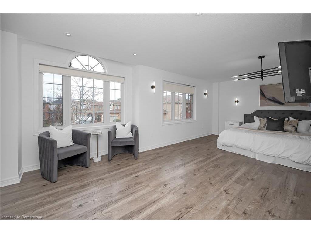 









11


Eric Burke

Court,
Hamilton,




ON
L9A 5J9


