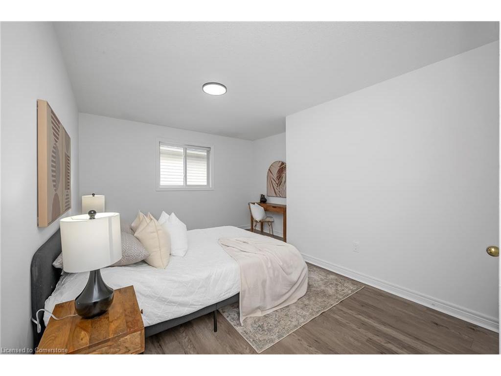 









11


Eric Burke

Court,
Hamilton,




ON
L9A 5J9

