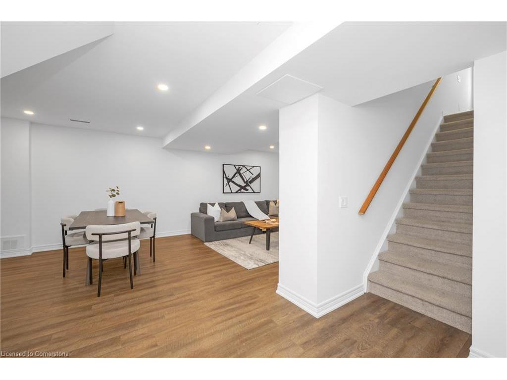 









11


Eric Burke

Court,
Hamilton,




ON
L9A 5J9

