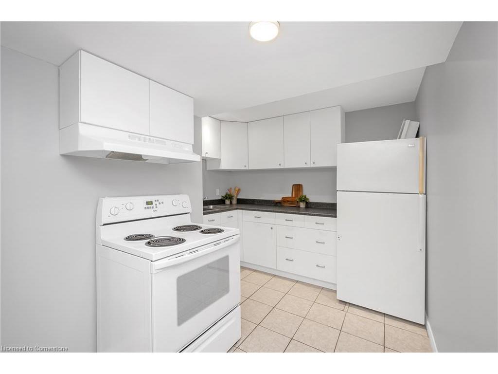 









11


Eric Burke

Court,
Hamilton,




ON
L9A 5J9

