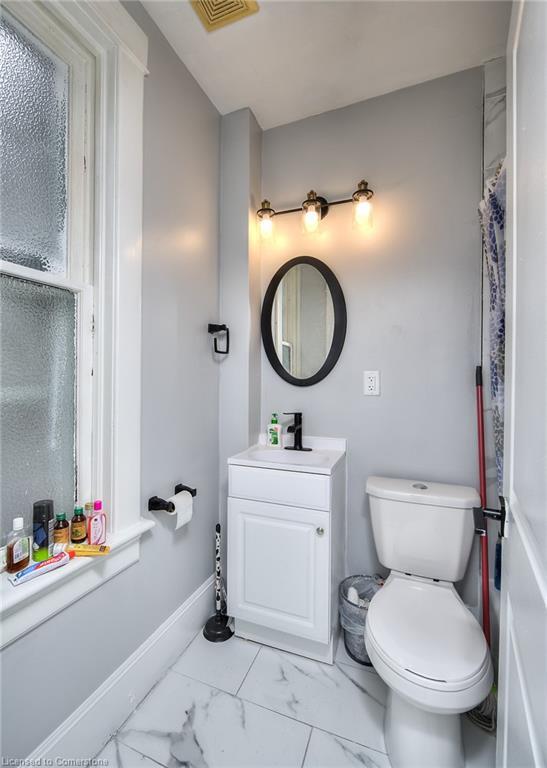 









19


Clarence

Place,
Kitchener,




ON
N2H 2L1

