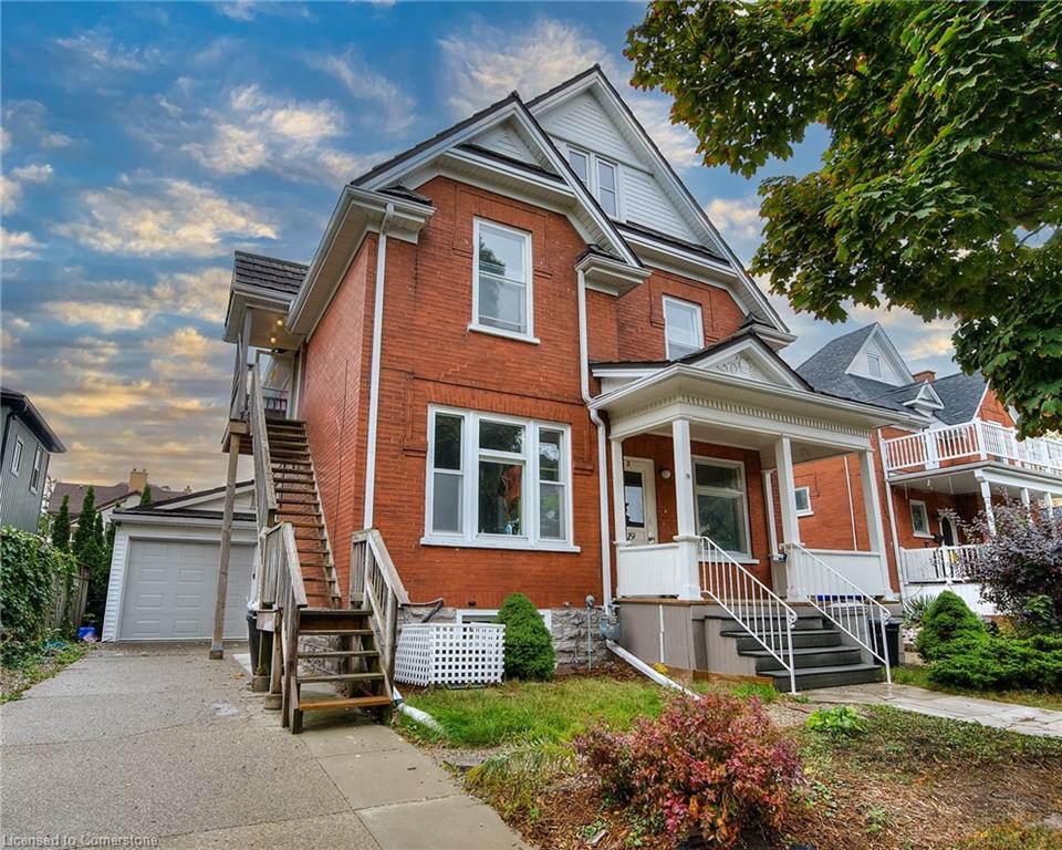 









19


Clarence

Place,
Kitchener,




ON
N2H 2L1

