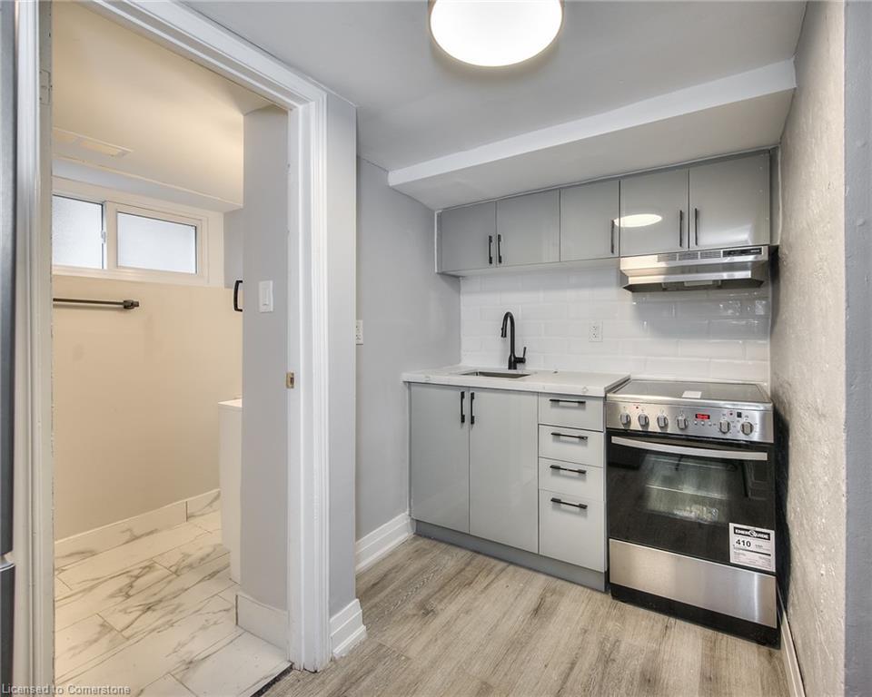 









19


Clarence

Place,
Kitchener,




ON
N2H 2L1

