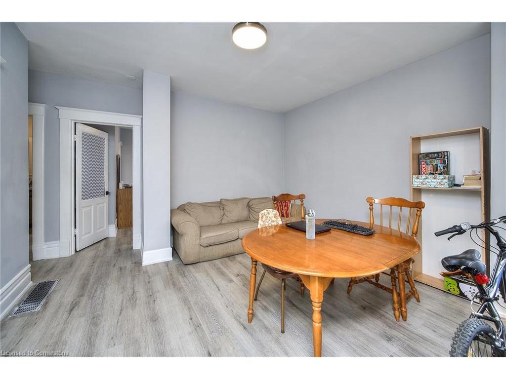 









19


Clarence

Place,
Kitchener,




ON
N2H 2L1

