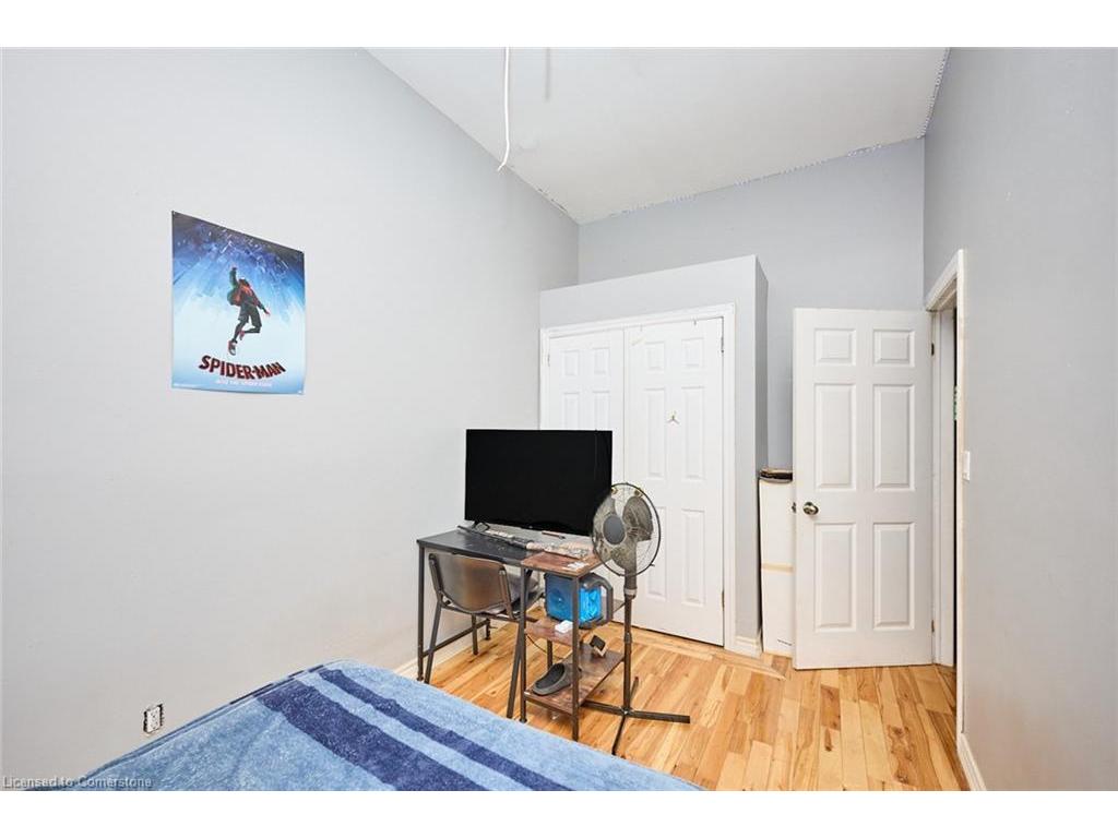 









14


Betts

Avenue,
Grimsby,




ON
L3M 2S8

