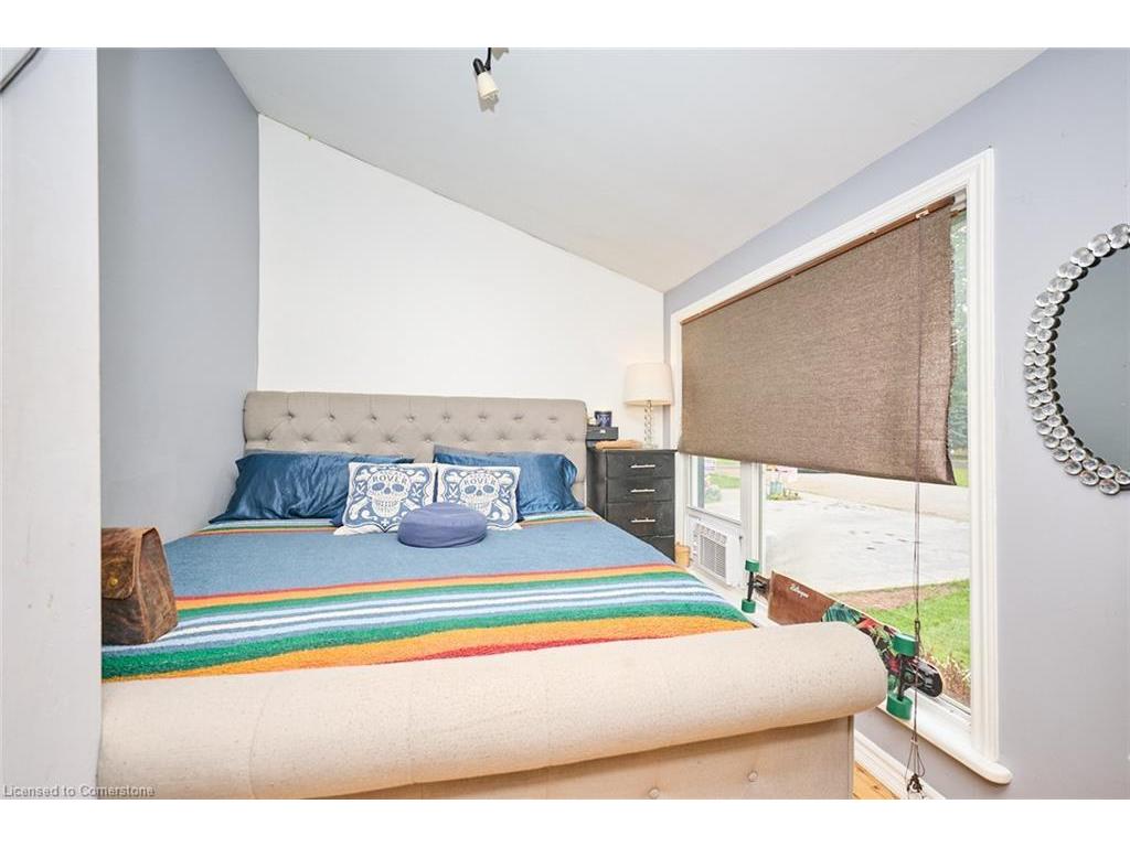 









14


Betts

Avenue,
Grimsby,




ON
L3M 2S8

