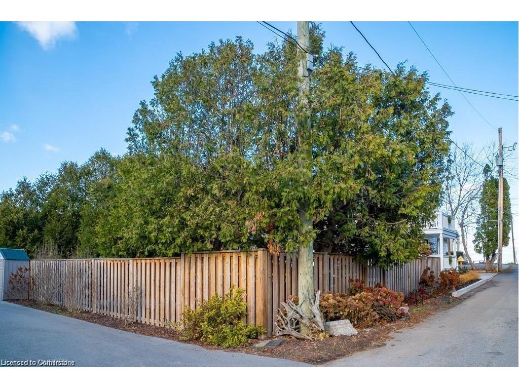 









4


6th

Street,
Grimsby,




ON
L3M 2T3

