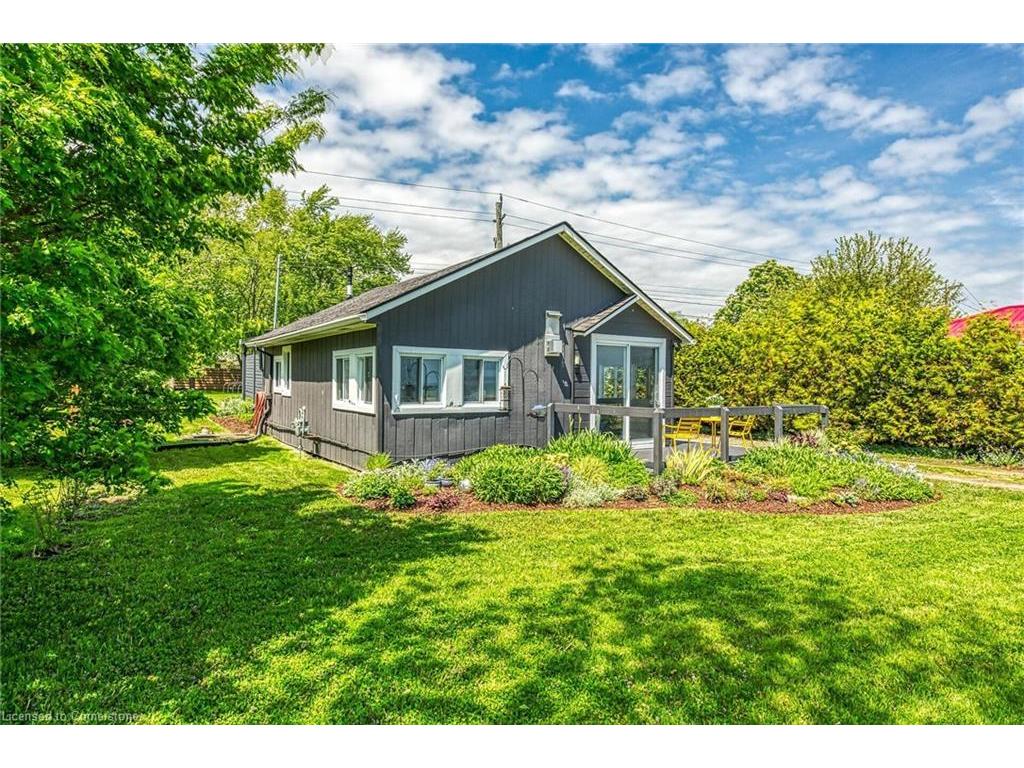 









39


Blue Water

Parkway,
Selkirk,




ON
N0A 1P0

