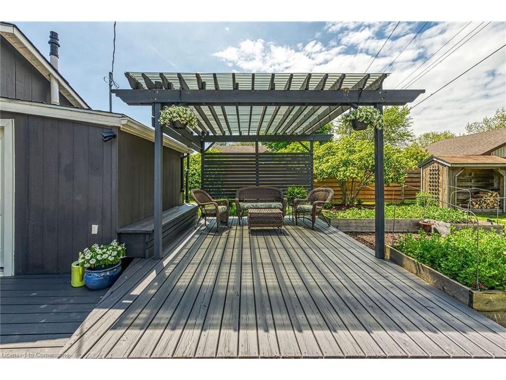 









39


Blue Water

Parkway,
Selkirk,




ON
N0A 1P0

