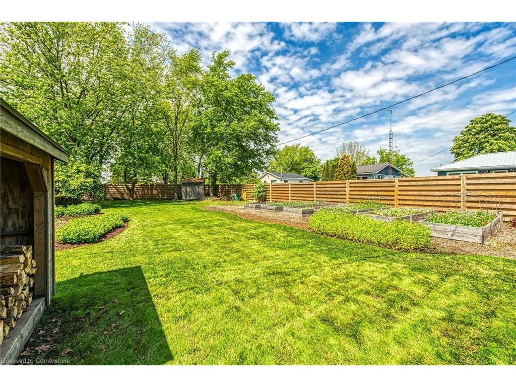 









39


Blue Water

Parkway,
Selkirk,




ON
N0A 1P0

