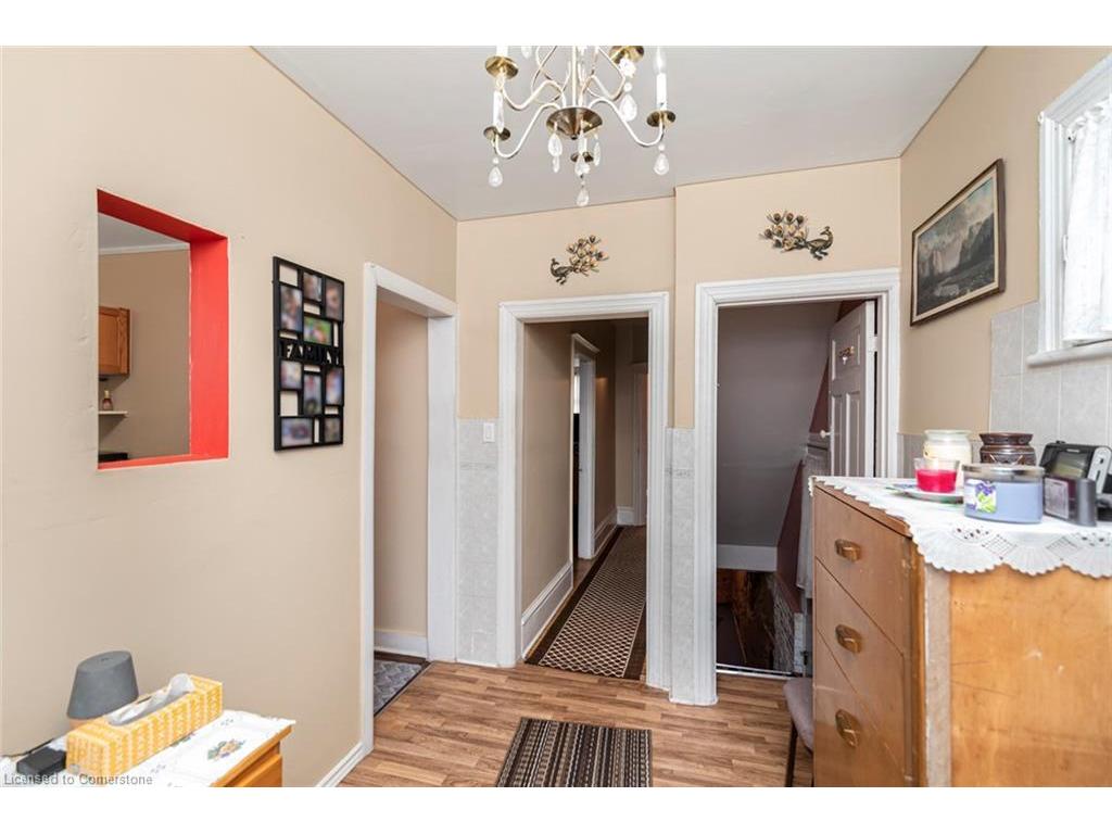 









44


Arthur

Avenue North,
Hamilton,




ON
L8L 6C5

