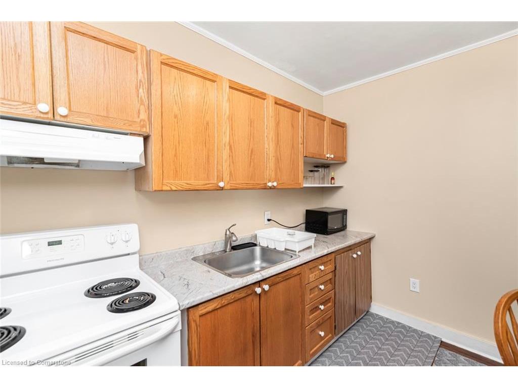 









44


Arthur

Avenue North,
Hamilton,




ON
L8L 6C5

